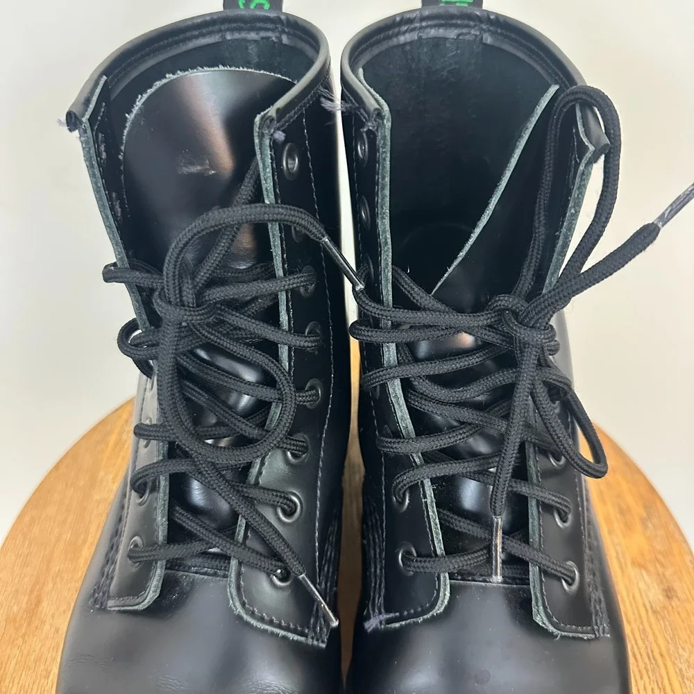 Solovair Hi-Shine 8 Eye Mens Black Leather Suspension Soles 7.5 US Derby Boots